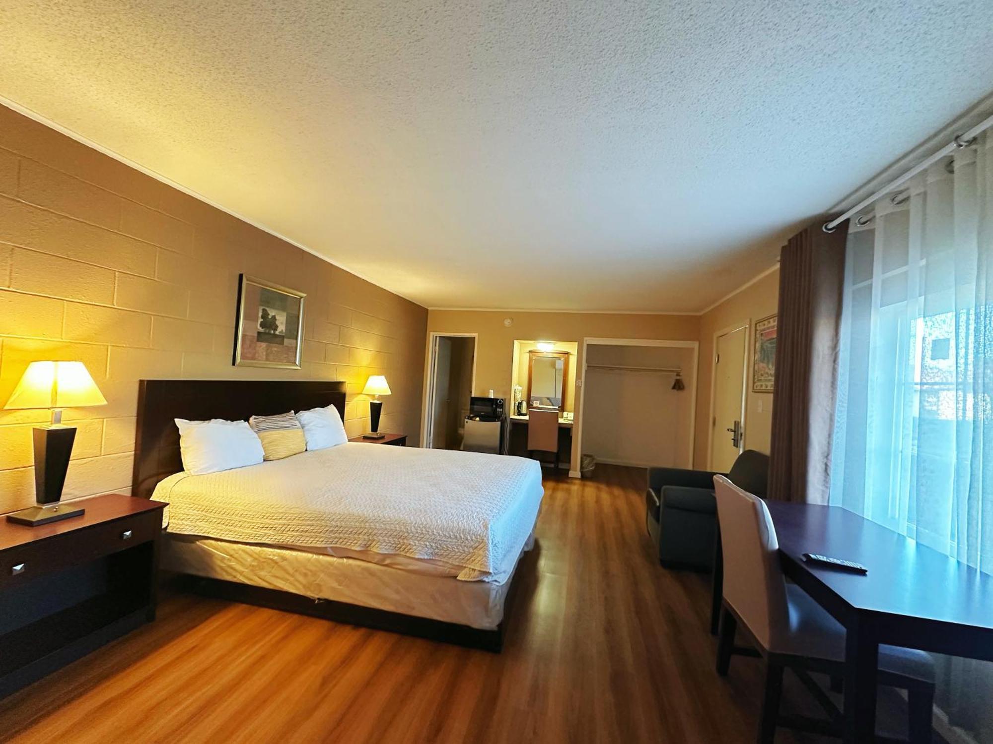 Royal Inn And Suites Hemet Exterior foto