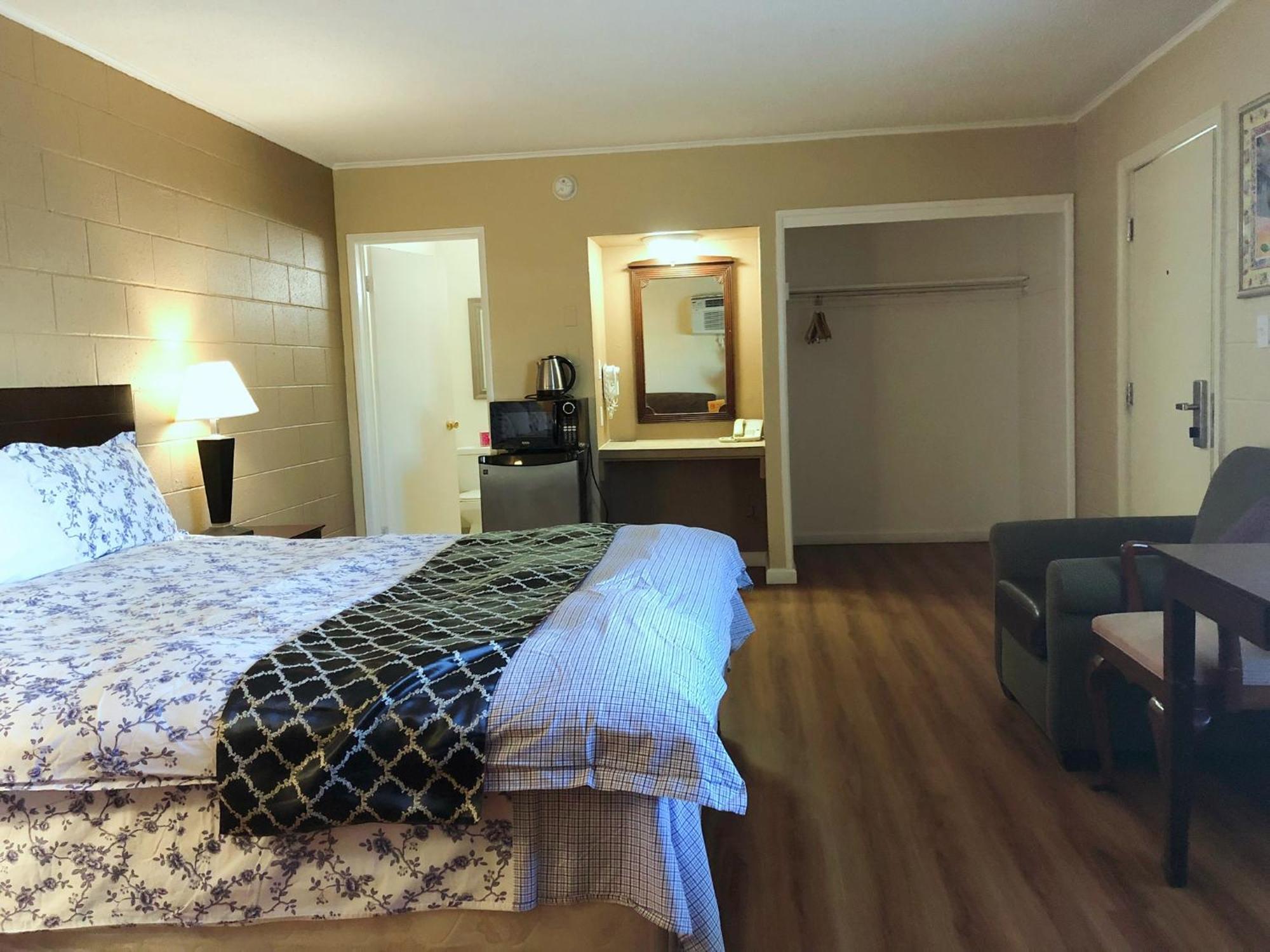 Royal Inn And Suites Hemet Exterior foto